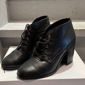 Steve Madden Black Heeled Boots